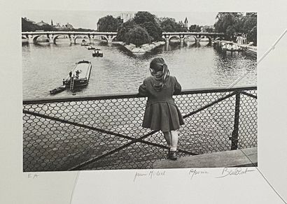 null EDOUARD BOUBAT (1923-1999)

Le tableau noir - Le pont

Deux tirages en noir...