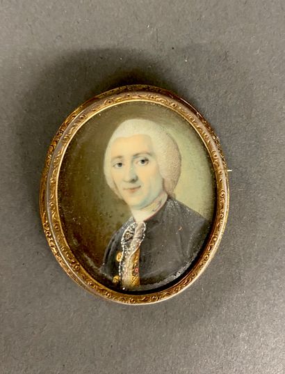 null Ecole française du XVIIIe siècle.

Broche contenant une miniature figurant un...