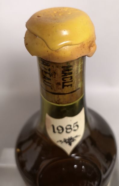 null 1 bottle Château CHALON - Jean MACLE 1985