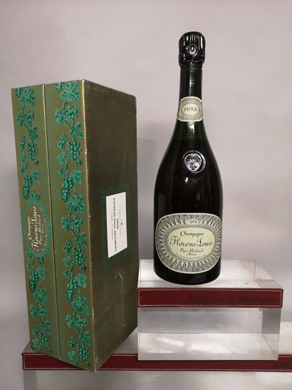 null 1 bouteille CHAMPAGNE "Florens-Louis" - PIPER HEIDSIECK 1964

En coffret.

Niveau...