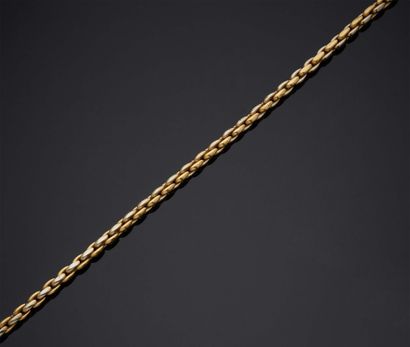 null NECKLACE with marine mesh in gold 750 mm of two tones, clasp ball with system.
Italian...