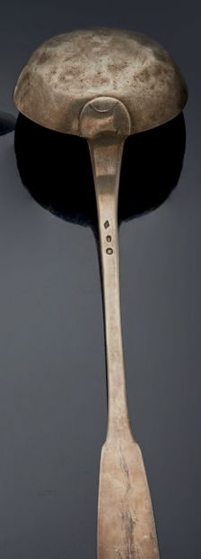 null LOUCHE in silver, model unilat.
Paris 1809-1818.
Weight : 241,8 g