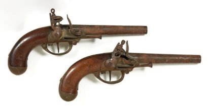 null PAIR OF POMMEL GUNS MODEL 1777
FIRST MODEL.
Brass cases engraved St
Etienne...