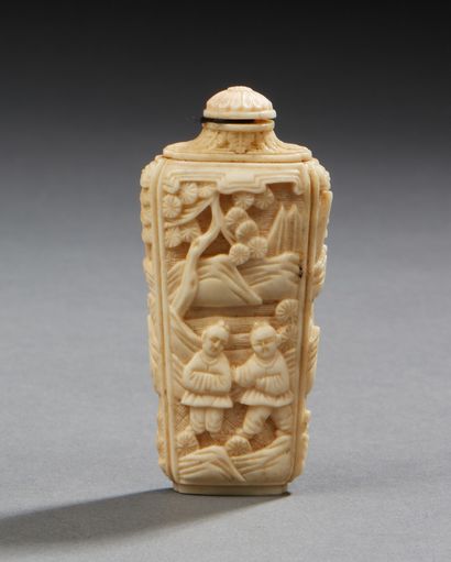 null CHINA


Snuff bottle in ivory carved on each side with animated scenes of characters....