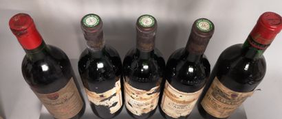 null 5 bottles BORDEAUX DIVERS FOR SALE AS IS :

1 Ch. GRAND CORBIN MANUEL 1974 -...