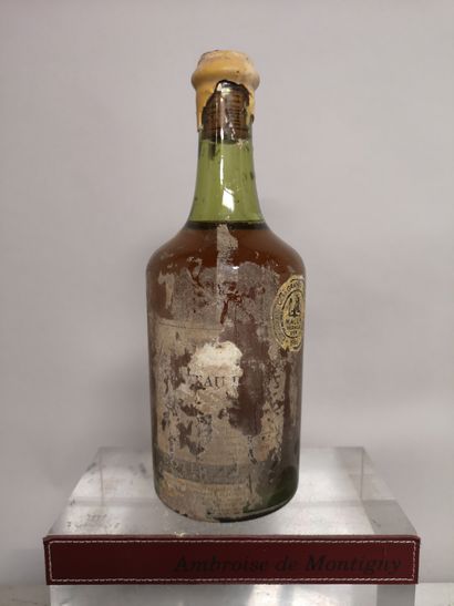 null 1 bouteille JURA - Château D'ARLAY Années 80'

Etiquette abîmée, illisible....