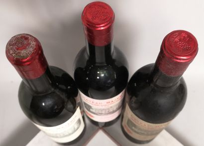 null 3 bottles Château MAZERIS - Canon Fronsac 1955

2 stained labels. 2 slightly...