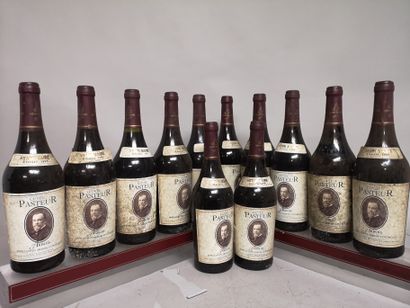null 12 bouteilles ARBOIS "Cuvée Pasteur" - H. MAIRE 1995 A VENDRE EN L'ETAT

Une...