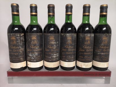 null 6 bottles Château JEAN GERVAIS - Graves 1966

Labels slightly stained and scratched....