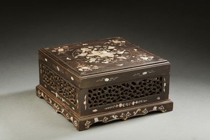 null CHINA or INDOCHINA

A square box in carved wood inlaid with mother-of-pearl...