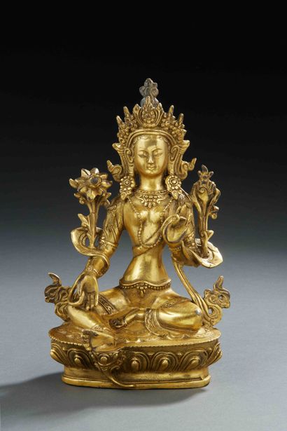 null SINO TIBETAIN ART (or Himalaya) - Gilded bronze figurine representing the goddess...