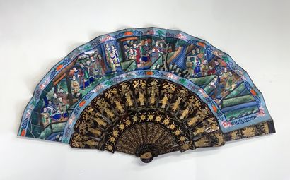 null China Canton

Fan in black lacquer and gouache leaves of animated scenes. The...