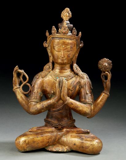 NEPAL Figurine en cuivre et métal doré représentant amïatus ou shiva à quatre bras...