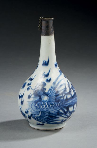 VIETNAM Porcelain vase decorated in blue underglaze with a phoenix among the clouds,...