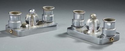 Jacques ADNET, attribué à Paire de lampes modernistes en métal chromé et verre
L...