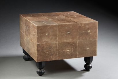 null .Alexander LAMONT pour LAMONT

« Mahjong Block Table"

Table à jeu en bronze...