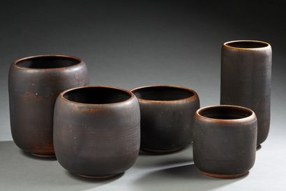 null Alexander LAMONT pour LAMONT

« Green Tea Bowls »

Suite de cinq bols en céramique

H...