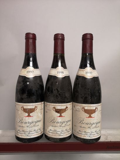 null 3 bottles BOURGOGNE - GROS frere et soeur 2 of 1997 and 1 of 1998 

Stained...