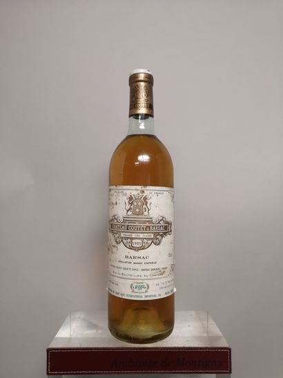 null 1 bouteille Château COUTET - 1er Cc Sauternes Barsac 1985 

Etiquette abimée,...