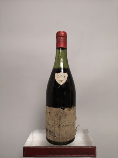 null 
1 bouteille MAZY CHAMBERTIN Grand Cru - Maison THOMAS BASSOT 1945          

Etiquette...