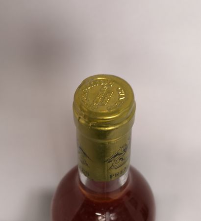 null 1 bouteille Château RABAUD PROMIS - 1er Cc Sauternes 1986 

Etiquette légèrement...