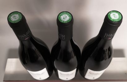 null 3 bottles BEAUNE 1er Cru "Cent Vignes" - René MONNIER 2019 

Slightly marked...