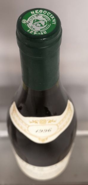 null 1 bouteille MEURSAULT 1er Cru "Genevrières" - Louis MAX 1996 

Etiquette légèrement...
