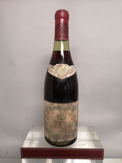  1 bouteille POMMARD - Château de POMMARD 1967 
Etiquette tachée et légèrement a...