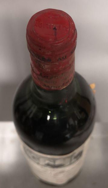 null 1 bottle Château GRANDE MURAILLES - Saint Emilion Grand Cru 1982 

Label slightly...