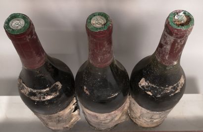 null 3 bouteilles ARBOIS "Cuvée Victor Hugo centenaire" - Henri Maire 1985 

Etiquettes...