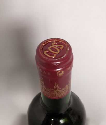 null 1 bottle Château COS D'ESTOURNEL - 2nd GCC Saint Estèphe 2000