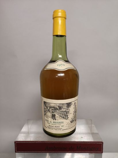 null 1 bouteille 70cl MARC de BOURGOGNE - Michel PONT 1970 

Mention manuscrite sur...