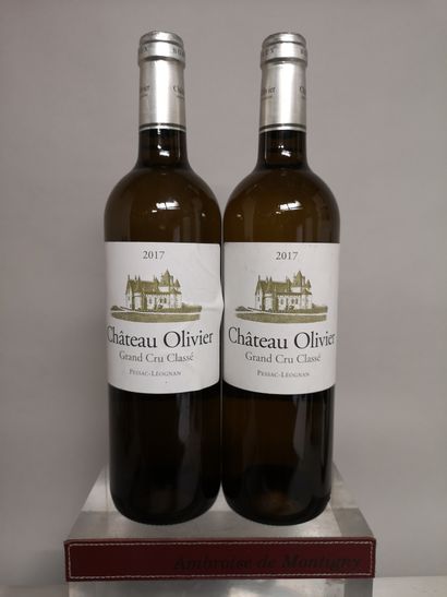 null 2 bottles Château OLIVIER BLANC - GC Graves white 2017