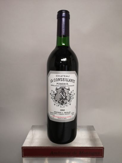 null 1 bottle Château LA CONSEILLANTE - Pomerol 1992 

Bottle neck base.