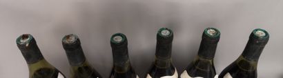 null 6 bouteilles CROZES HERMITAGE - Cellier du MOULIN TEYROUD 1984 

Etiquettes...