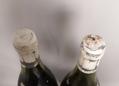 null 2 bouteilles CLOS de La ROCHE Grand cru - mis en bouteille par les amis du vins...