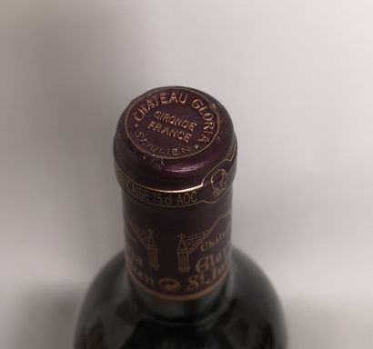 null 1 bouteille Château GLORIA - Saint Julien 1996 

Etiquette griffée.