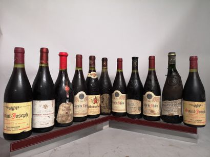  11 bouteilles VINS DIVERS RHONE A VENDRE EN L'ETAT 
Hermitage, CHÂTEAUNEUF du PAPE,...