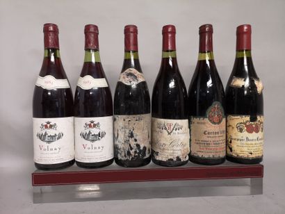 null 6 bouteilles BOURGOGNE ROUGE DIVERS A VENDRE EN L'ETAT

2 VOLNAY 1983 - Michel...