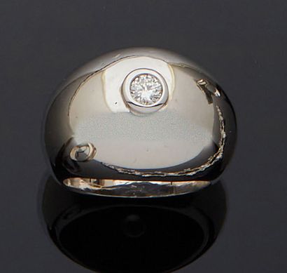 null Large BAGUE jonc en or gris 750 mm ornée d'un petit diamant de taille moderne...