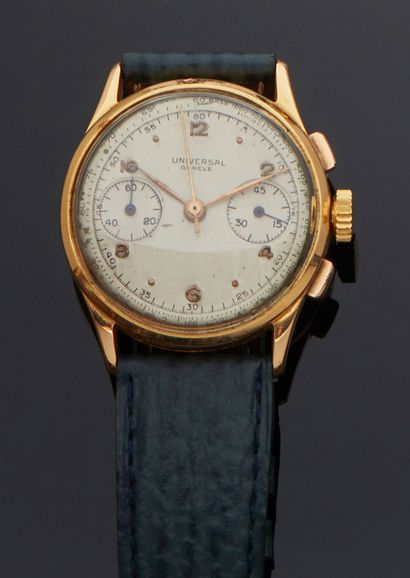 UNIVERSAL GENEVE Montre-chronographe-bra­celet en or jaune 750 mm, cadran blanc patiné,...