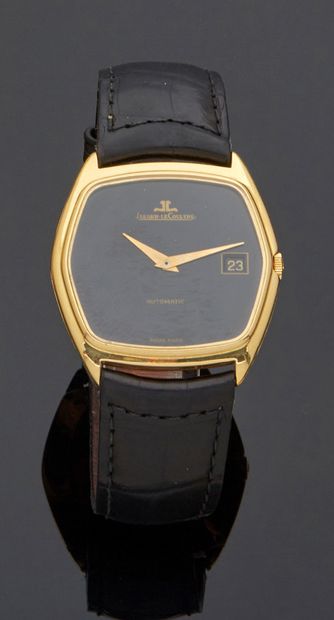 JAEGER-LECOULTRE Vers 1970 Montre-bracelet d'homme de forme hexagonale en or jaune...