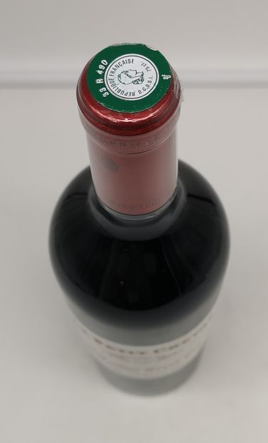 null 3 bouteilles Le Petit Cheval 2014 - 2nd vin de Ch. Cheval Blanc 1er Gcc A Saint...