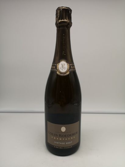 null 3 bottles Champagne Louis Roederer Vintage 2007