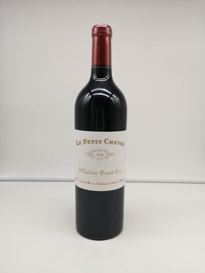 null 3 bouteilles Le Petit Cheval 2014 - 2nd vin de Ch. Cheval Blanc 1er Gcc A Saint...