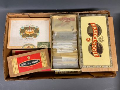 null Collection of cigar rings contained in three small boxes