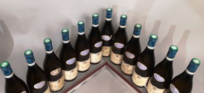 null 12 bouteilles MEURSAULT "Les MIllières" - Françoise CHAUVENET 2010 

7 étiquettes...