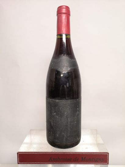 null 1 bottle GEVREY CHAMBERTIN "Vieilles Vignes" - Dominique GALLOIS 1992 

Faded...