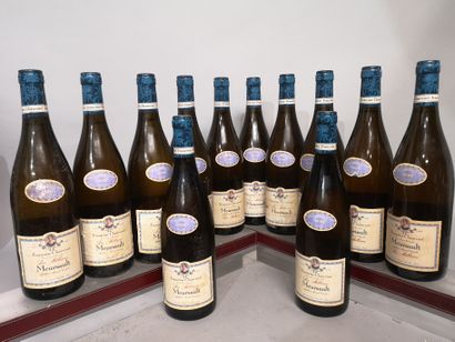 null 12 bottles MEURSAULT "Les MIllières" - Françoise CHAUVENET 2010 

7 stained...