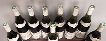 null 9 bouteilles CÔTES de NUITS Villages - Ch. QUILLARDET 1985 

Étiquettes tachées....